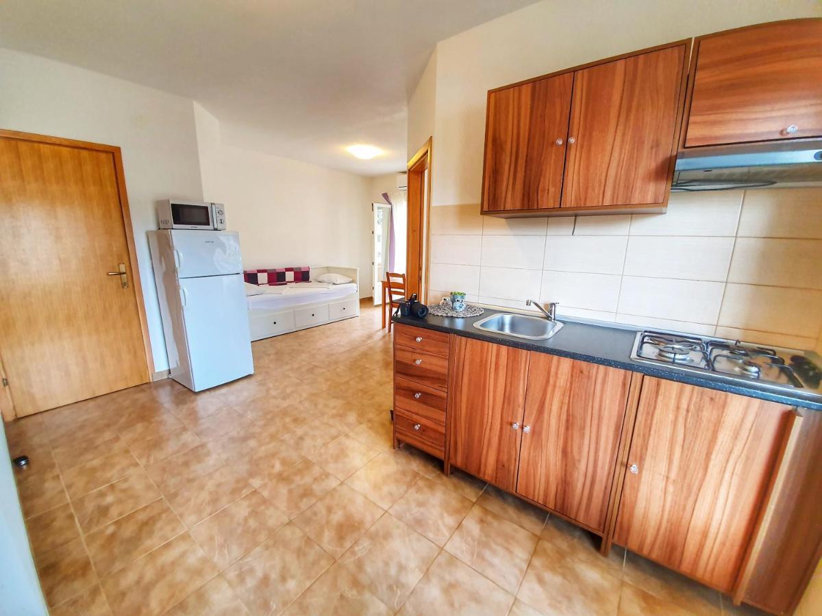 Apartmani Steli Vir Exterior photo